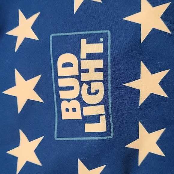 *Sold*CLOSING 5/18* Mens Bud Light swim trunks. - Picture 4 of 4